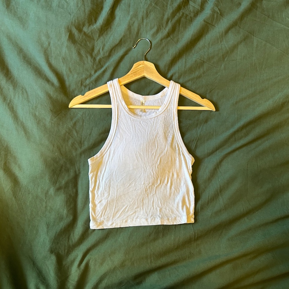 Aritzia Sunday Best cropped tank
